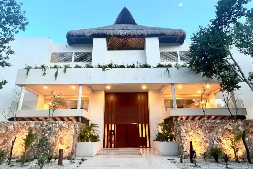 2 Bedroom W/amazing Rooftop & Jungle Views Appartamento Tulum