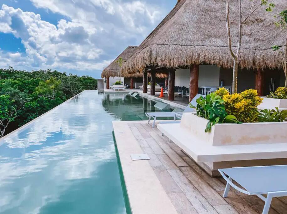 Appartamento 2 Bedroom W/amazing Rooftop & Jungle Views
